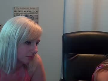couple Sex Cam Girls Roleplay For Viewers On Chaturbate with sk1910