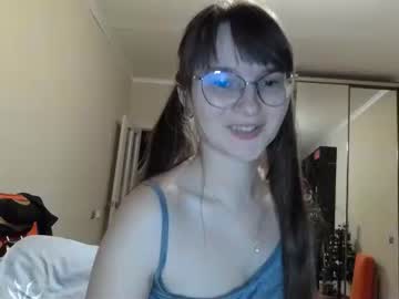 girl Sex Cam Girls Roleplay For Viewers On Chaturbate with kiragoldens