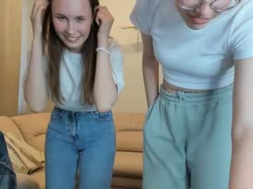 couple Sex Cam Girls Roleplay For Viewers On Chaturbate with marivanna_