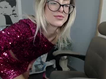 girl Sex Cam Girls Roleplay For Viewers On Chaturbate with queen_of_fun