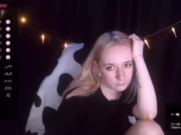 girl Sex Cam Girls Roleplay For Viewers On Chaturbate with elovinora