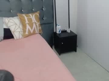 girl
        maaligold cam image #1038928