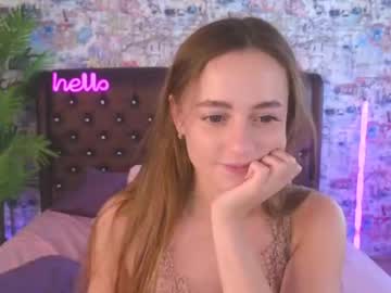 girl
        angelina_new cam image #4883143