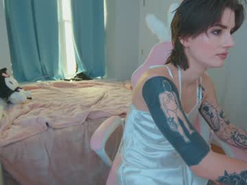 girl
        aynmarie cam image #1404493