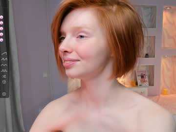 girl
        gingers_hugs cam image #3314058