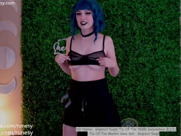 girl
        runesy cam image #2347781
