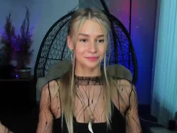 girl
        notenoughtips cam image #4449619