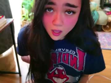 girl
        annatigarr cam image #3787336