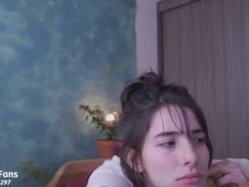 girl
        maria_alfonsina_ cam image #1295980