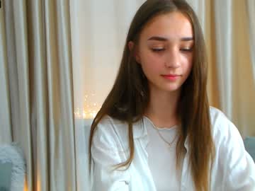 girl
        lana__j cam image #1824812