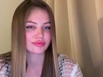 girl
        kiramystery cam image #4463345