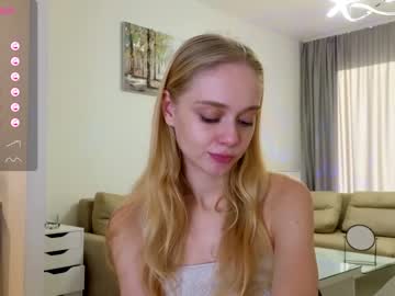 girl
        stacy_fanning cam image #3041033
