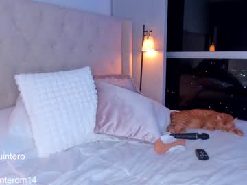 girl
        swt_molly cam image #2902572