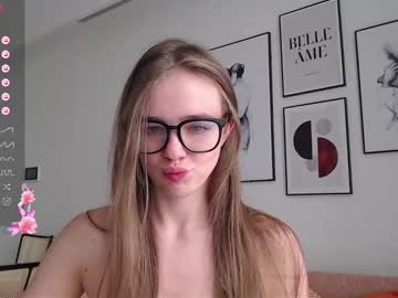 girl
        miss_sweetbb cam image #6413269