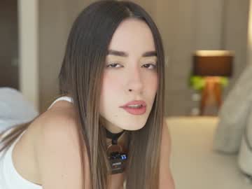 girl
        emyii cam image #4729715