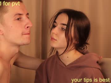 couple
        evaogkush cam image #69358