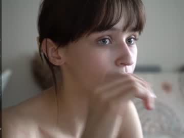 girl
        diruriru cam image #4009214