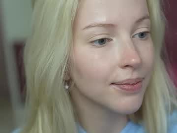 girl
        my_stella cam image #6754020