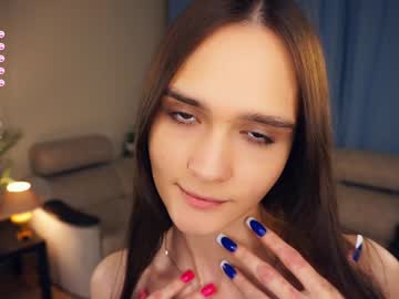 girl
        veronaalvey cam image #5514409