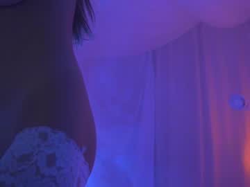 girl
        sunny_maria cam image #5533076