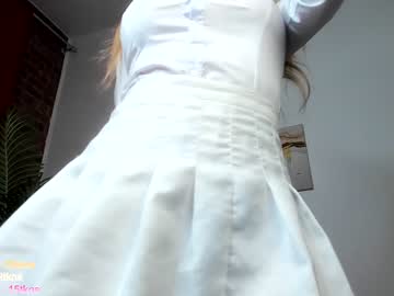 girl
        lexa_coy cam image #1685796