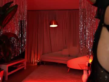 girl
        anniehillofficial_ cam image #5145927