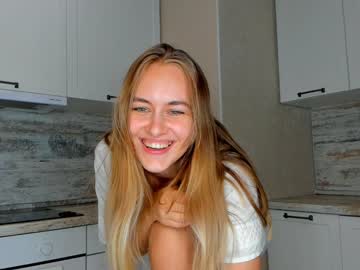 girl
        lindamildreda cam image #2259876