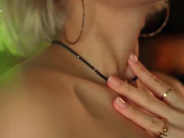 girl
        artmosphera cam image #4062928