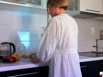 girl
        sonjashy cam image #1921167