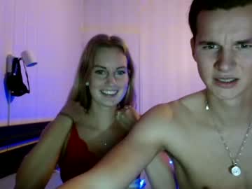 couple
        melanie_rosex cam image #752350
