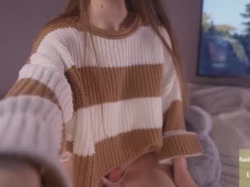 girl
        alice_kosmos cam image #774054