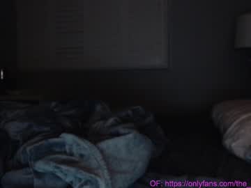 girl
        ariawoods cam image #4193238