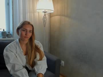 girl
        jessicabarnette cam image #1215151