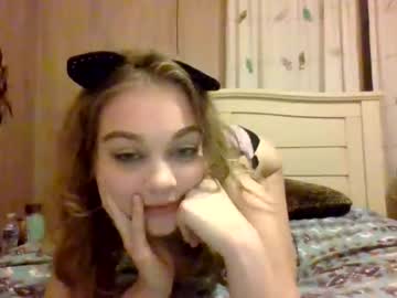 couple
        adrienna420 cam image #2881308