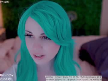 girl
        runesy cam image #1357006