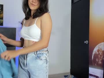 girl
        dreamsisabella cam image #3200280