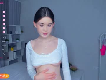 girl
        minnietammy cam image #3235790