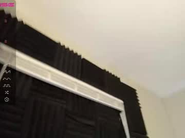 couple
        kinkyxkenzie cam image #2209960