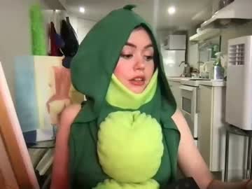 girl
        littlesugarpea cam image #2382577