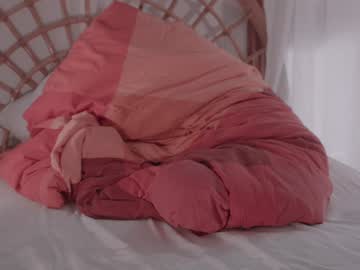 girl
        chaturbatable cam image #5415047