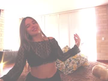 girl
        kendalltyler cam image #3881914