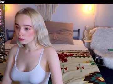 girl
        judy_luss cam image #873685