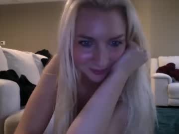 girl
        littlelanaxo cam image #3681547