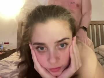 couple
        littleinnocentjessy cam image #4012176