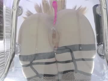 girl
        xenomy cam image #6515252