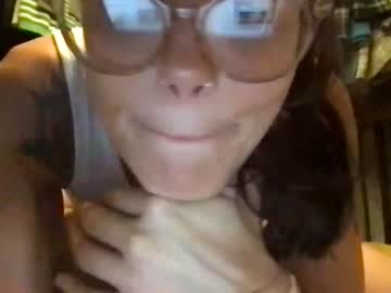 girl
        honeymuff cam image #2249192