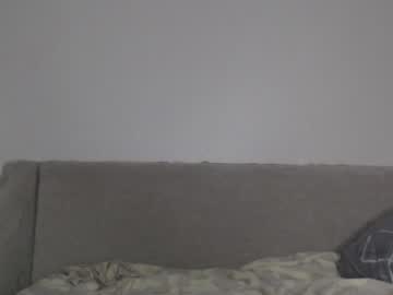 couple
        lovezxpy cam image #3395563