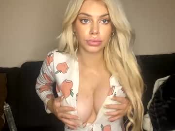 couple
        sloppyqueenuk cam image #465315