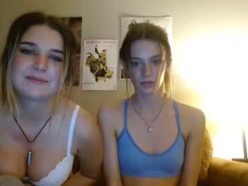 girl
        emmmafox14 cam image #1595020