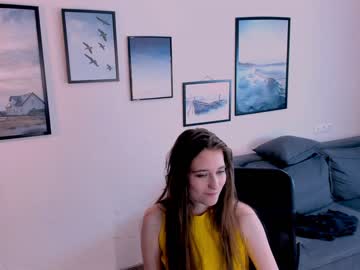 girl
        maliatale cam image #1240705